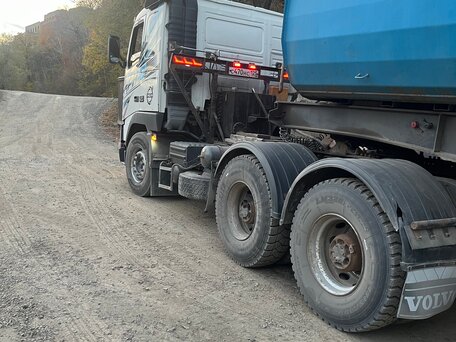 1998 Volvo FH, белый, 5000000 рублей, вид 1