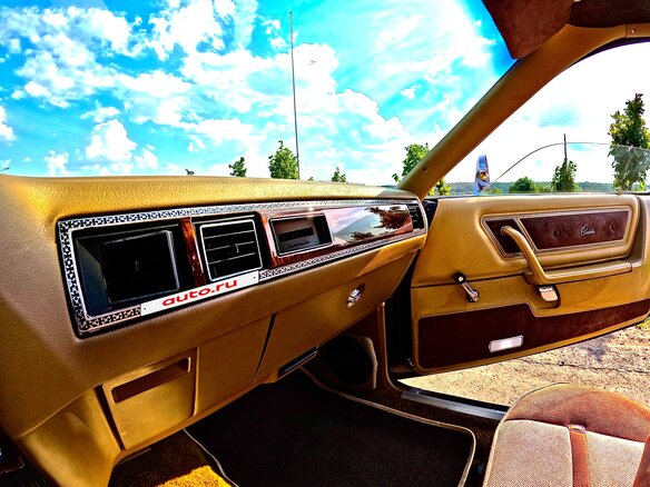 1976 Chrysler Cordoba I, коричневый, 8000000 рублей - вид 12