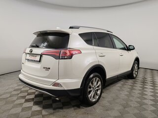 2018 Toyota RAV4 IV (XA40) Рестайлинг, белый, 2125000 рублей, вид 5