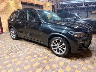 2019 BMW X5 30d IV (G05/G18), чёрный, 5599999 рублей, вид 3