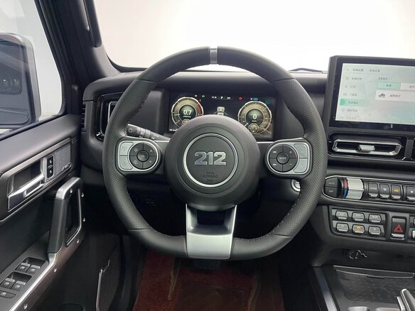 2026 212 Explorer 01, чёрный, 4200000 рублей - вид 12