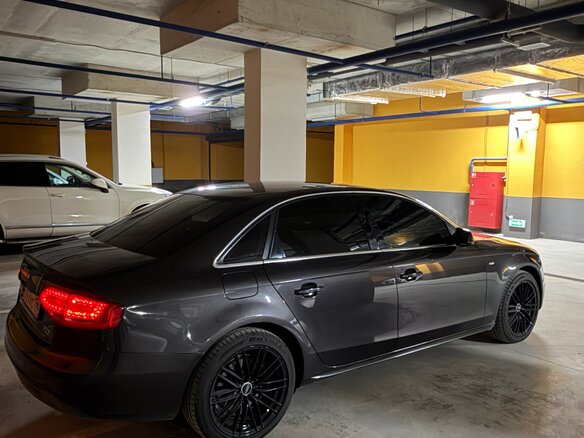 2011 Audi A4 IV (B8), серый, 1180000 рублей - вид 3