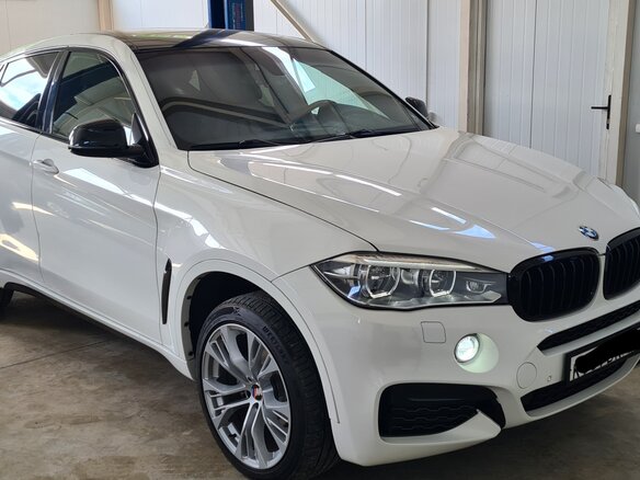 2015 BMW X6 30d II (F16), белый, 3399000 рублей
