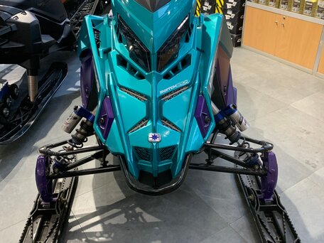 2024 Polaris 850 Switchback Assault, пурпурный, 2200000 рублей, вид 2