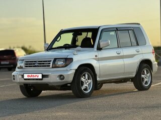 1999 Mitsubishi Pajero iO, белый, 499000 рублей, вид 2