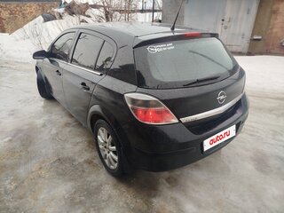 2005 Opel Astra H, чёрный, 450000 рублей, вид 4