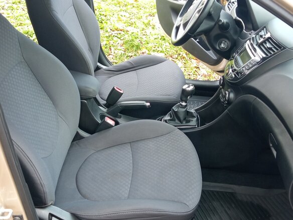 2013 Hyundai Solaris I, бежевый, 735000 рублей - вид 7
