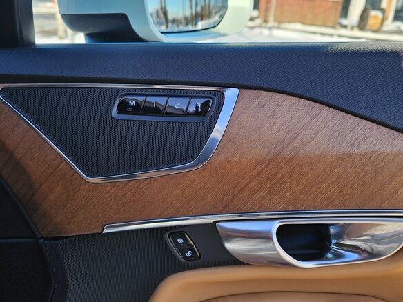 2017 Volvo XC90 II, белый - вид 27