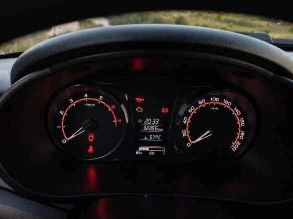 2019 Lada (ВАЗ) Granta I Рестайлинг, чёрный, 550000 рублей - вид 12