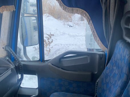 2011 Iveco EuroCargo, синий, 1850000 рублей, вид 4
