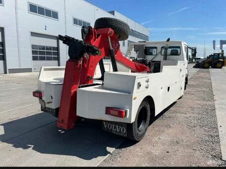 1997 Volvo FL, белый, 4600000 рублей, вид 2