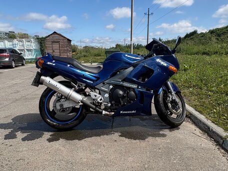 2004 Kawasaki ZZR 600, синий, 250000 рублей, вид 1