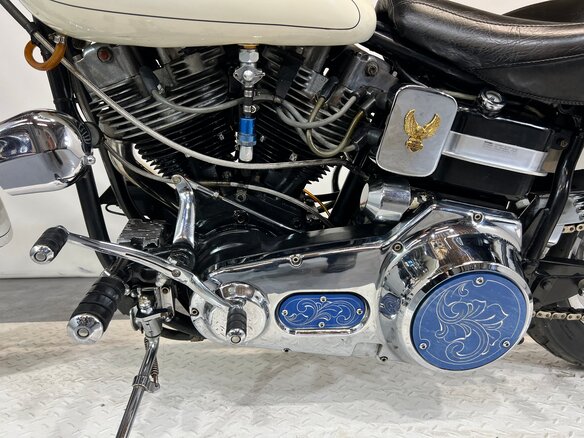 1980 Harley-Davidson Dyna Wide Glide, белый, 1500000 рублей - вид 23