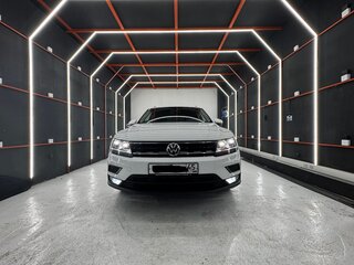2020 Volkswagen Tiguan II, белый, 2990000 рублей, вид 3