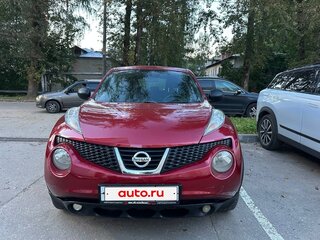 2011 Nissan Juke I, красный, 850000 рублей, вид 3
