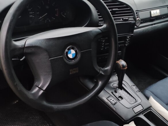 1999 BMW 3 серии 318i III (E36), чёрный, 360000 рублей - вид 13