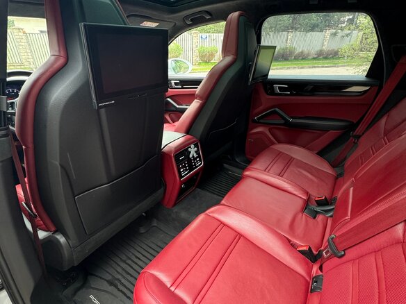2019 Porsche Cayenne S III, белый, 6900000 рублей - вид 11
