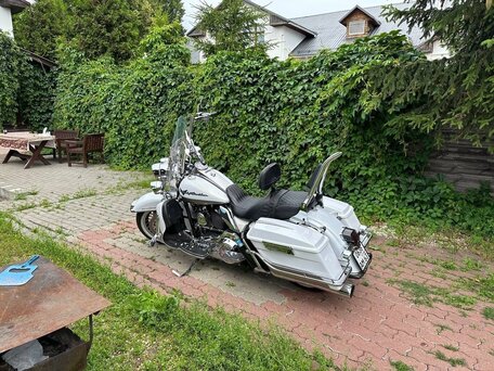 2009 Harley-Davidson Road King, белый, 1300000 рублей, вид 3