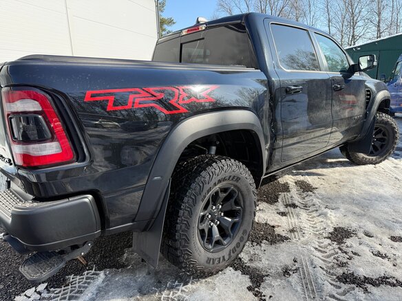 2022 Ram 1500 Crew Cab TRX V, чёрный, 15500000 рублей - вид 7