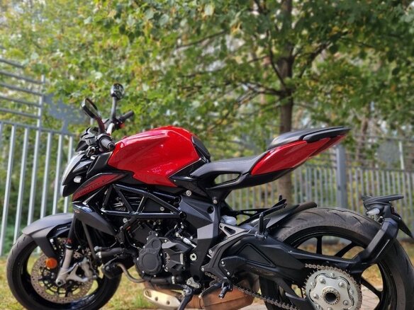 2020 MV Agusta Brutale 800, красный, 1180000 рублей - вид 5