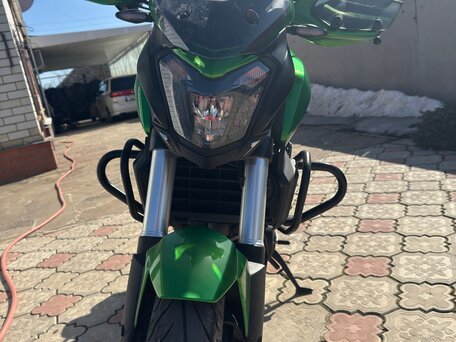 2023 Bajaj Dominar 400, зелёный, 430000 рублей, вид 2