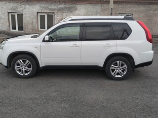 2013 Nissan X-Trail II Рестайлинг, белый, 1620000 рублей, вид 4