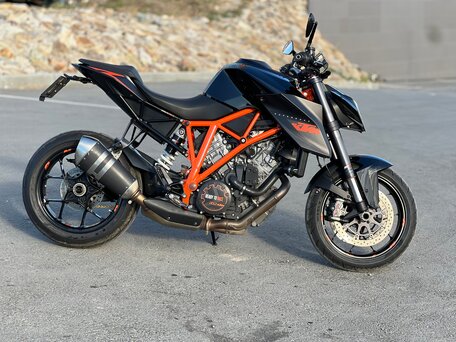 2017 KTM 1290 Super Duke R, чёрный, 750000 рублей, вид 1