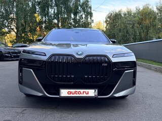 2023 BMW 7 серии M760e xDrive VII (G70), серебристый, 11900000 рублей, вид 3