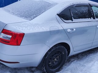 2018 Skoda Octavia III (A7) Рестайлинг, серебристый, 1740000 рублей, вид 4