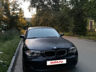 2009 BMW 1 серии 116i I (E81/E82/E87/E88) Рестайлинг, чёрный, 650000 рублей, вид 1