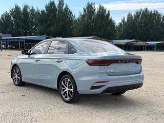 2022 Geely Emgrand II, серый, 910000 рублей, вид 4