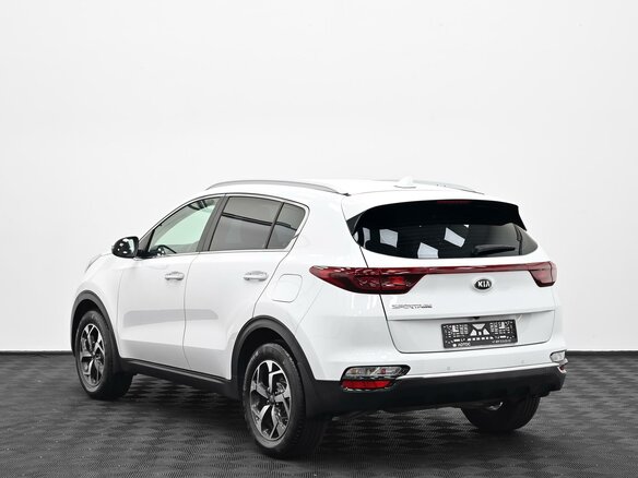 2020 Kia Sportage IV Рестайлинг, белый - вид 3