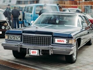 1976 Cadillac Fleetwood 75 Series, синий, 5555555 рублей, вид 3