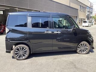2021 Toyota Roomy I Рестайлинг, чёрный, 865000 рублей, вид 3