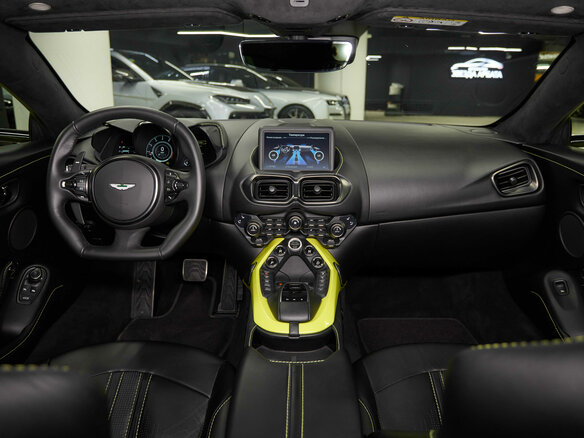 2018 Aston Martin V8 Vantage IV, зелёный - вид 30