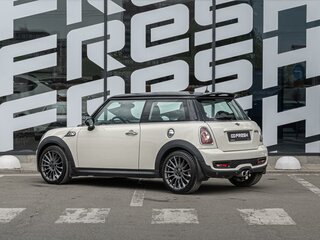 2010 Mini Hatch Cooper S II (R56) Рестайлинг, белый, 1049000 рублей, вид 2