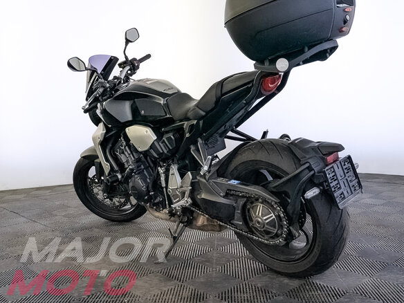 2020 Honda CB 1000R, чёрный, 999000 рублей - вид 6