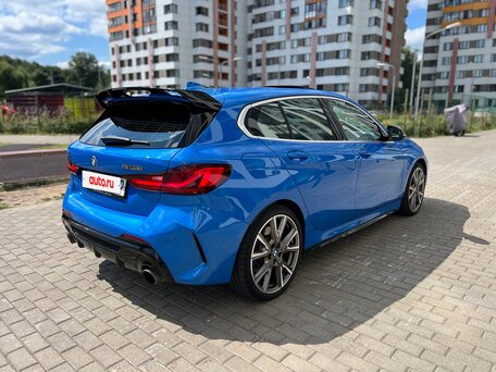 2021 BMW 1 серии M135i xDrive III (F40), синий, 4650000 рублей, вид 5