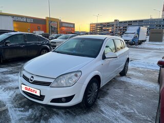 2012 Opel Astra H Рестайлинг, белый, 450000 рублей, вид 2