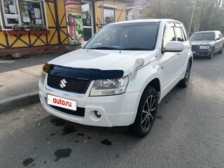 2005 Suzuki Escudo III, белый, 700000 рублей, вид 1