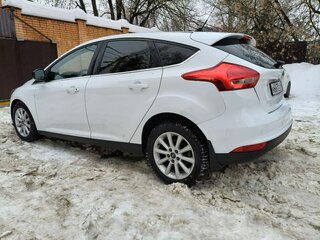 2017 Ford Focus III Рестайлинг, белый, 1100000 рублей, вид 5