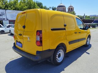 2021 Peugeot Partner, золотистый, 1935000 рублей, вид 3