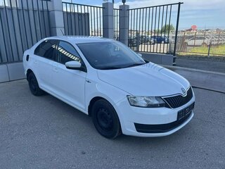 2019 Skoda Rapid I Рестайлинг, белый, 767000 рублей, вид 3