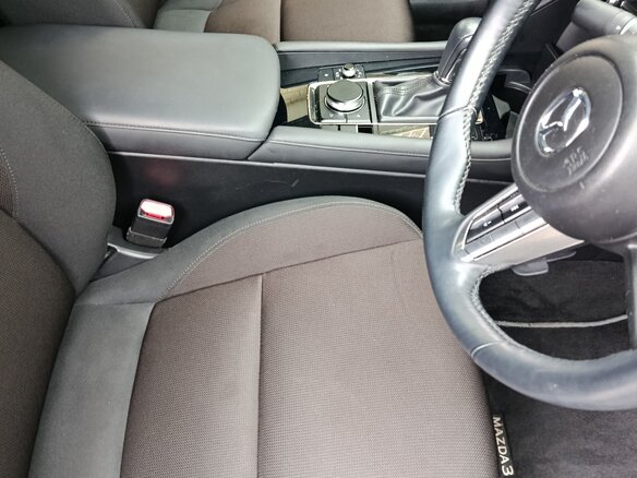 2021 Mazda 3 IV (BP), серый - вид 11