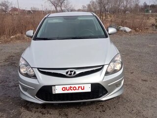 2011 Hyundai i30 I Рестайлинг, серебристый, 800000 рублей, вид 1