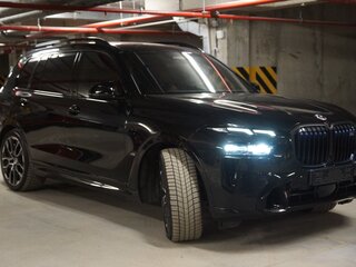 2022 BMW X7 M60i I (G07) Рестайлинг, чёрный, 14100000 рублей, вид 2