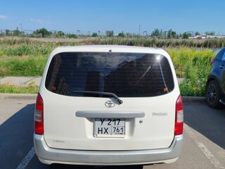 2002 Toyota Probox I, белый, 700000 рублей, вид 3
