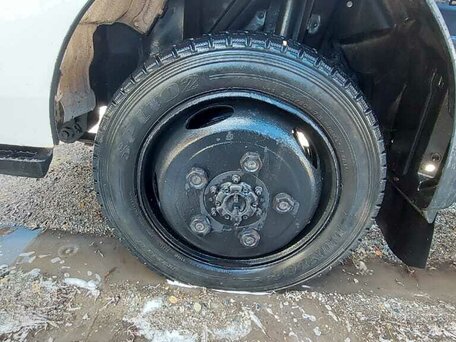 1990 Toyota Toyoace, белый, 1850000 рублей, вид 2