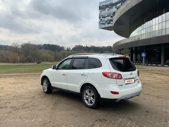 2011 Hyundai Santa Fe II Рестайлинг, белый, 1200000 рублей - вид 6