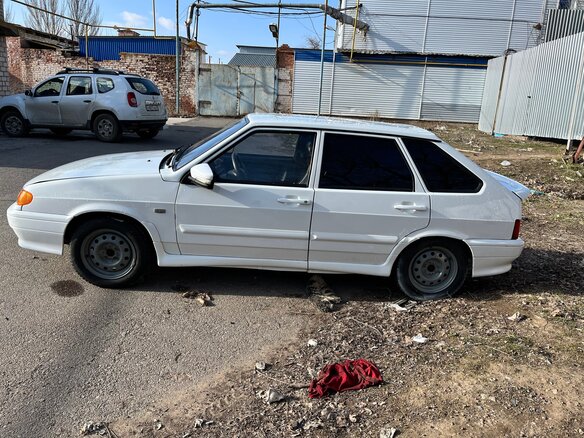 2010 Lada (ВАЗ) 2114, белый, 270000 рублей - вид 6